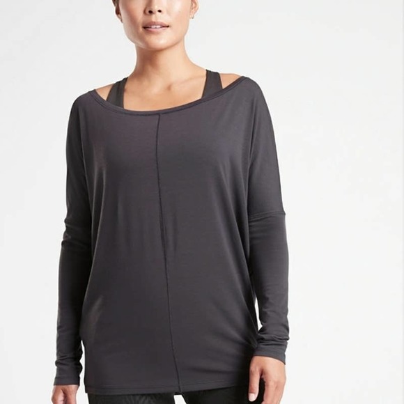 Athleta Tops - Athleta Women's Gray Essence Flow Top Size Medium NWT Athletic Yoga Oversized